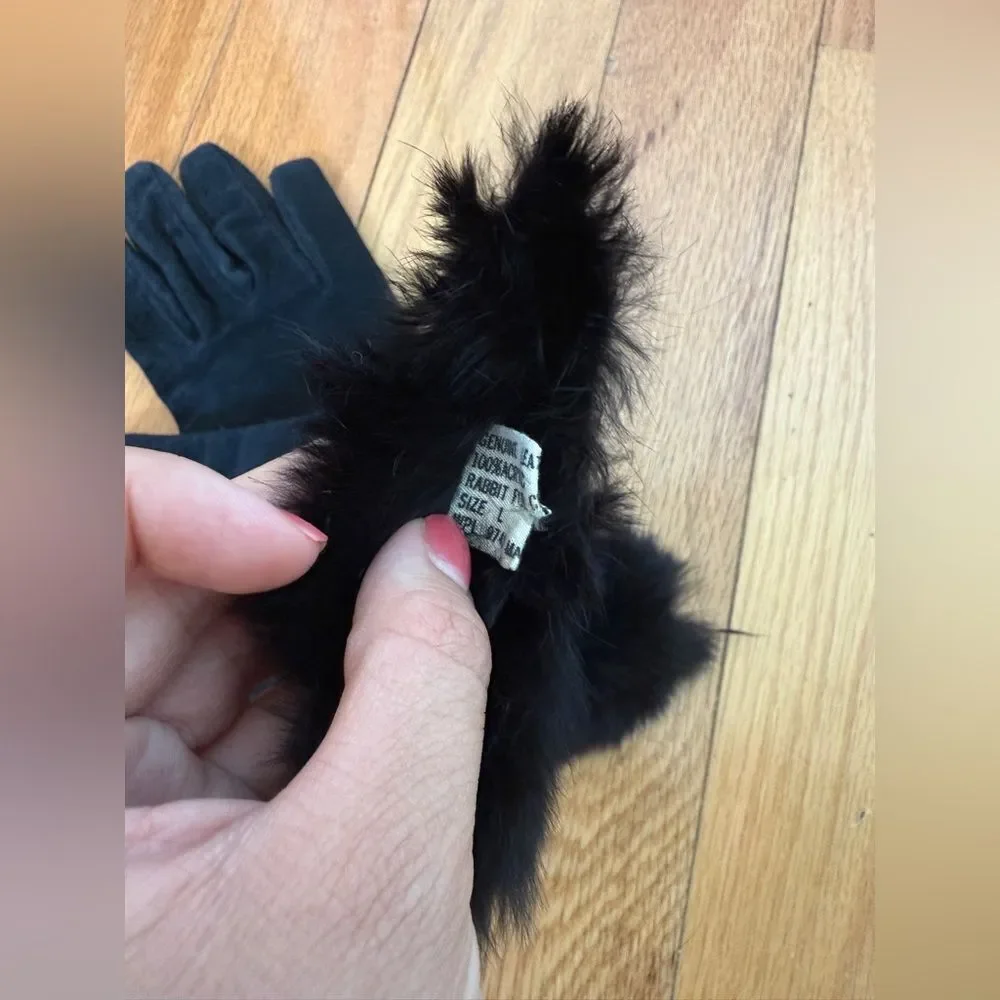 Fabulous Winter/ Fall Vintage Suede with Rabbit Fur Trim Gloves